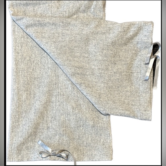 Banana Republic Martin Heather Gray Wool Wide Leg Cargo Capris 8 - Picture 5 of 8